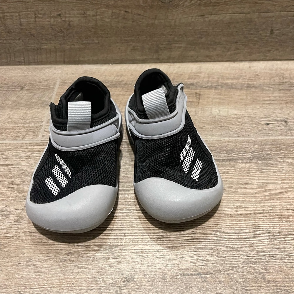 Adidas Toddler Sandals (size 6)
